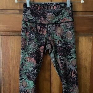 Lululemon Wonder Under High Rise Crop Luxtreme 17”